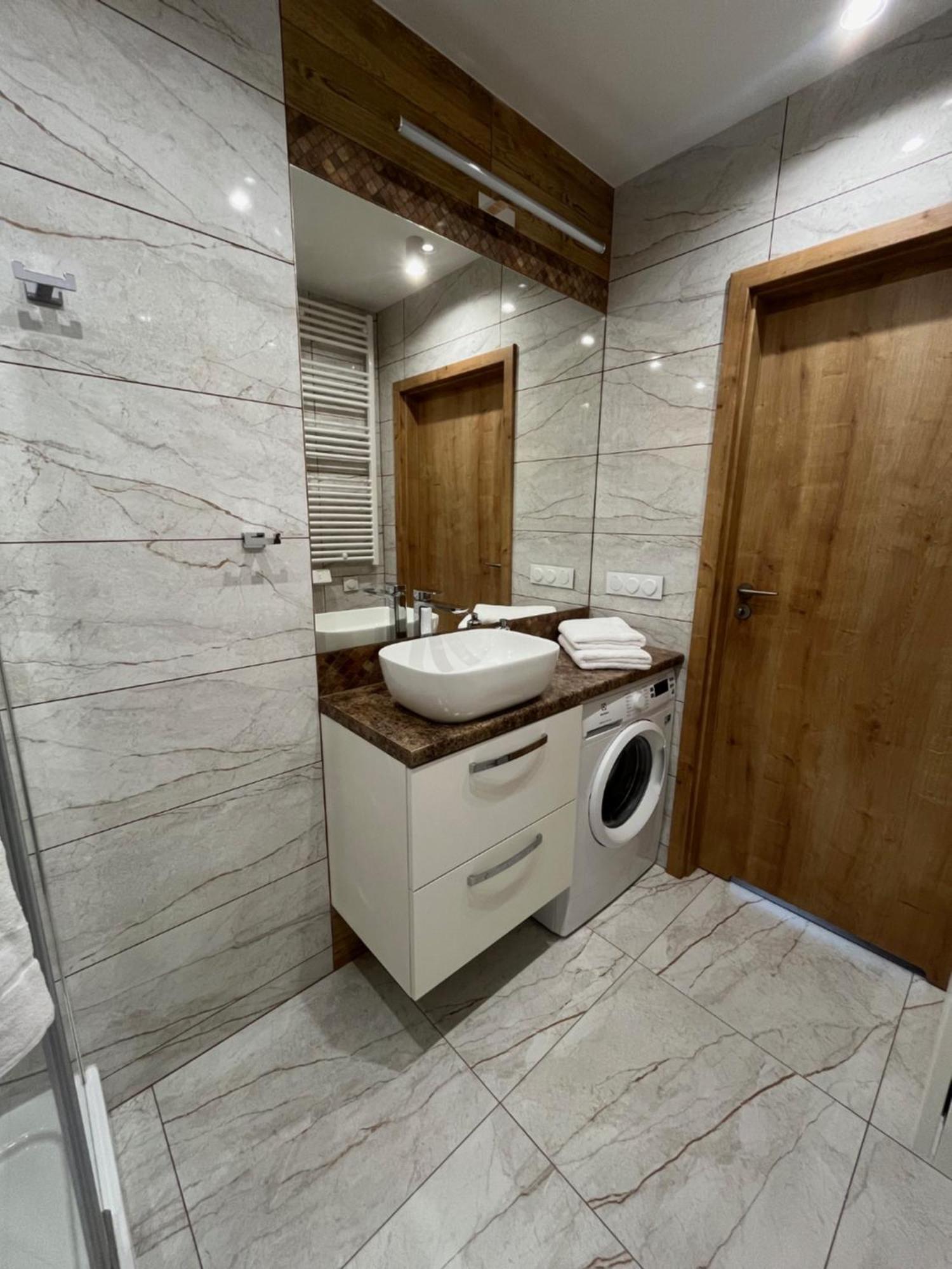 St. Cross Apartment Krakow Dış mekan fotoğraf